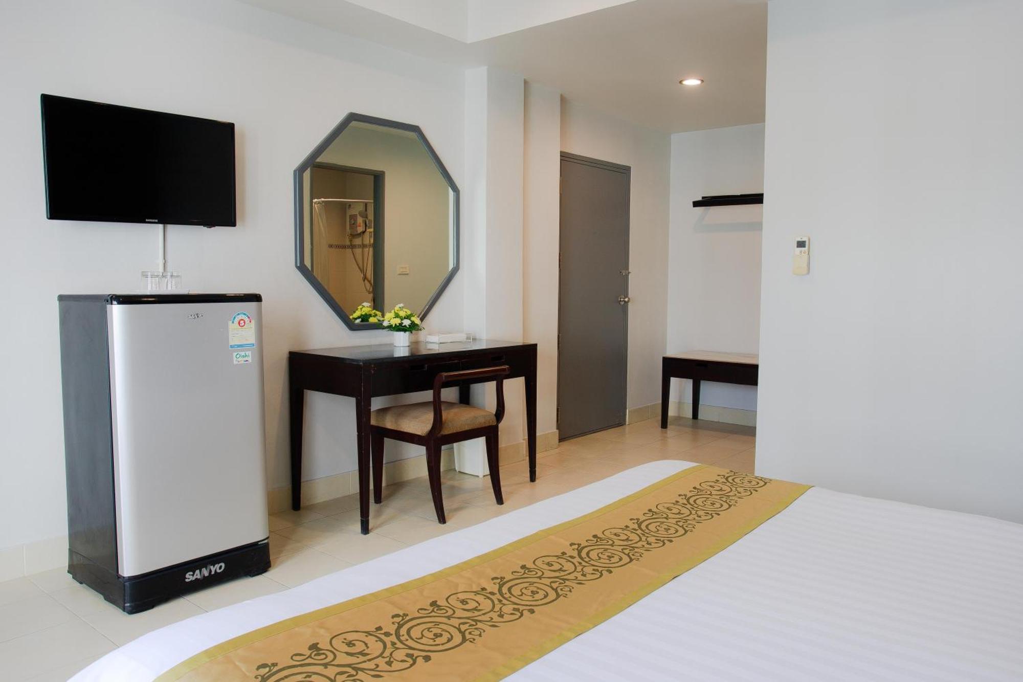 Appartement The Corner à Patong Extérieur photo