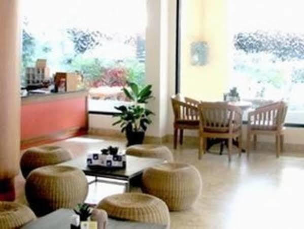 Appartement The Corner à Patong Extérieur photo