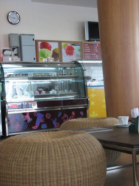 Appartement The Corner à Patong Extérieur photo